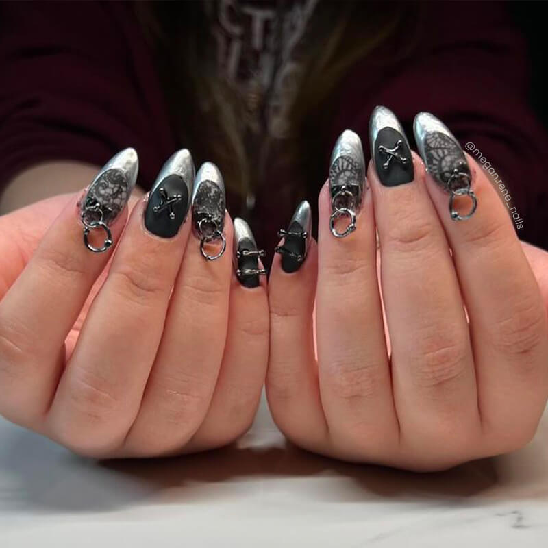 chrome-painting-gel-nail-polish-silver