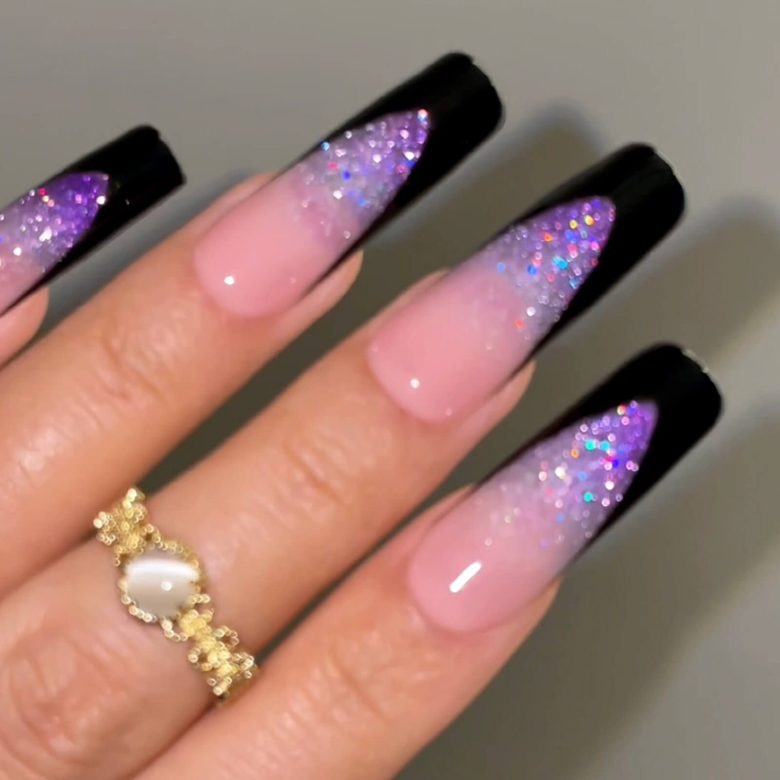 holo-glitter-gel-reflective-diamond-gel-nail-art-1