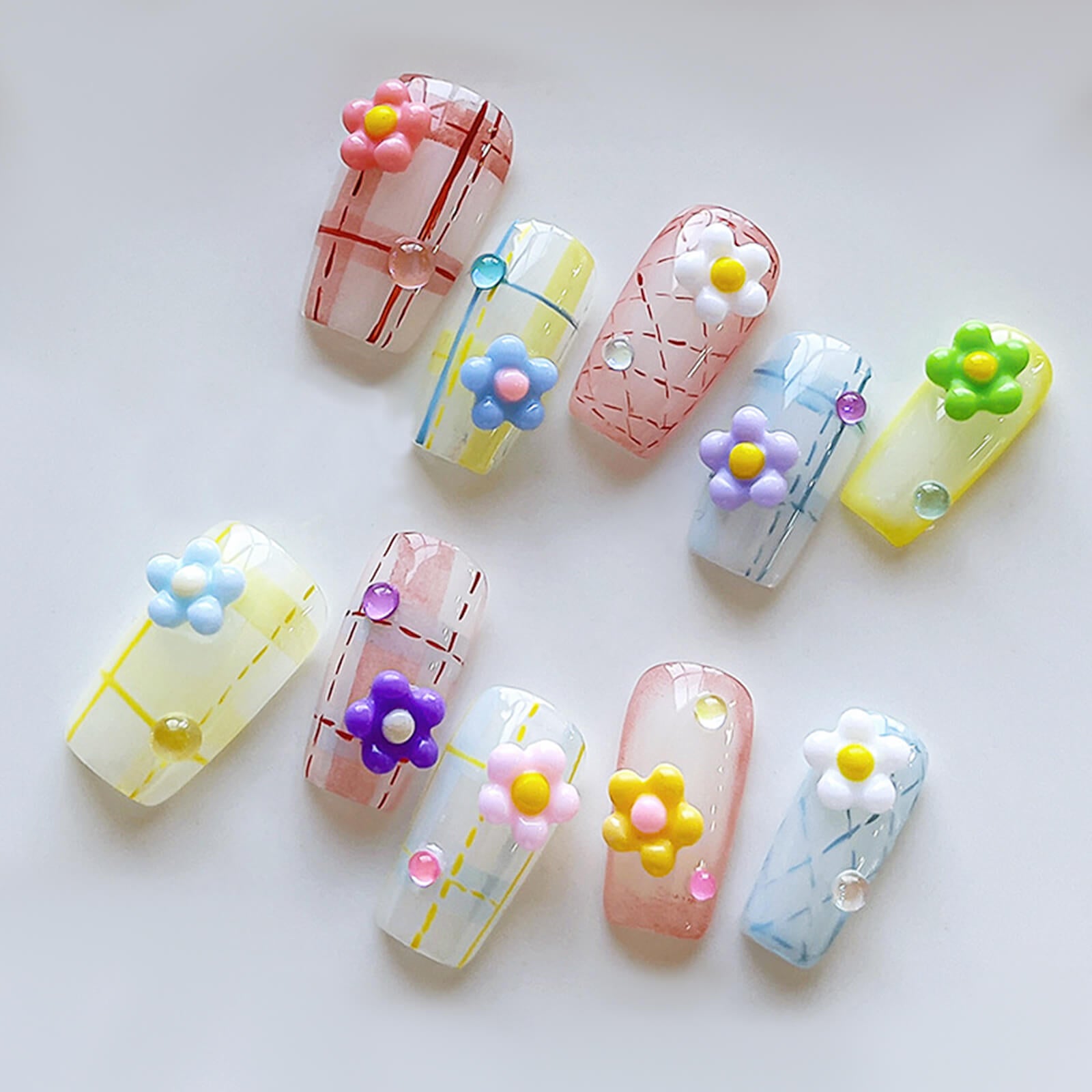 macaron-flower-charms-nail-design