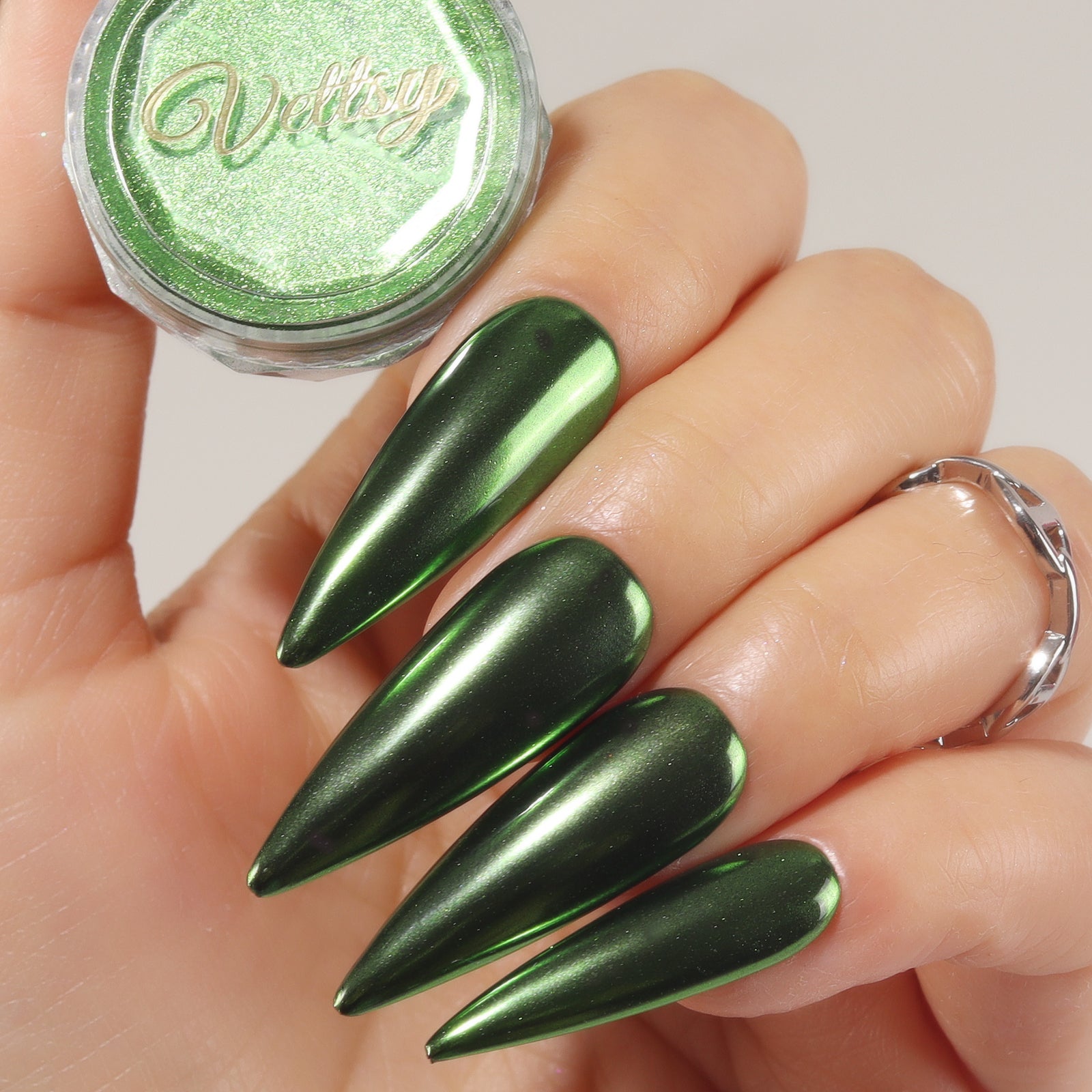 nail-art-mirror-chrome-powder-dark-green