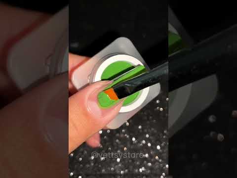    solid-gel-09-the-ivy-swatch-video