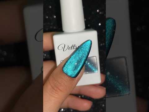 Neon-cat-eye-gel-NC05-color-swatch-video