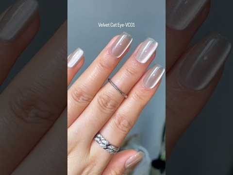 velvet-cat-eye-gel-polish-VC01-swatch-video